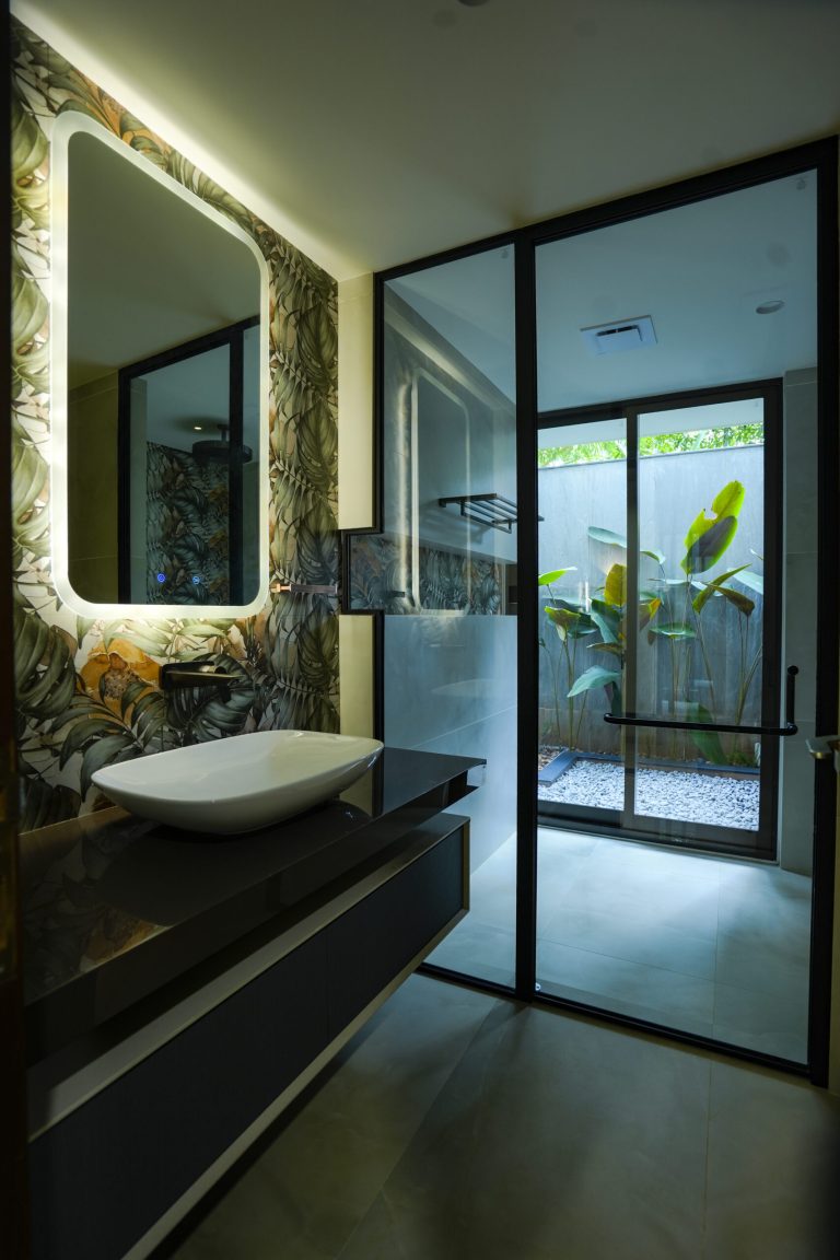 Aluminum Windows & Doors