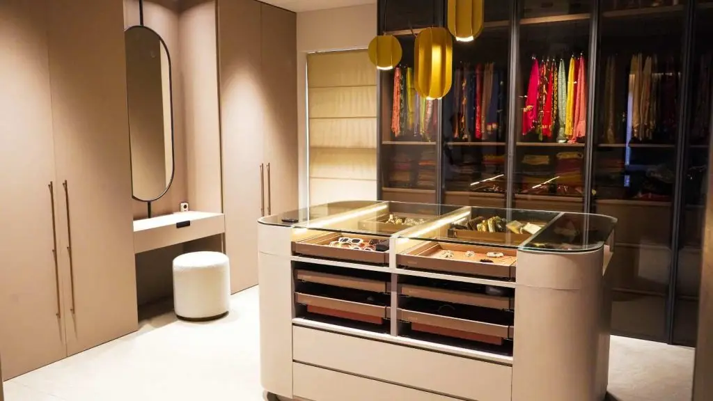 Jose Alukkas Residence